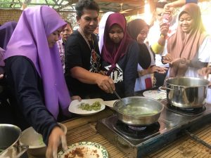 onde-onde malaysia makanan paling best kelantan gula melaka